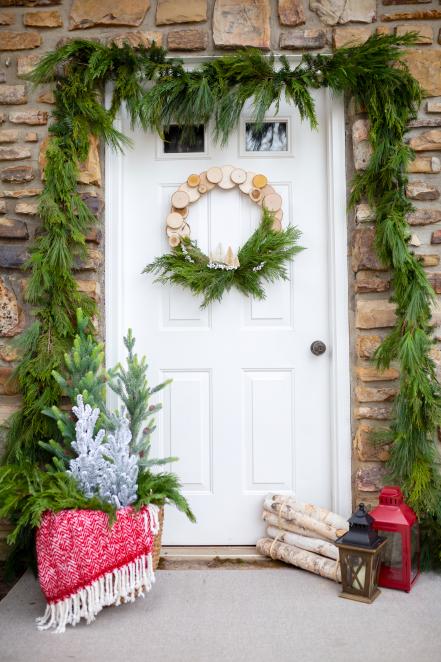 Turn Fallen Branches Into a Woodsy Wreath