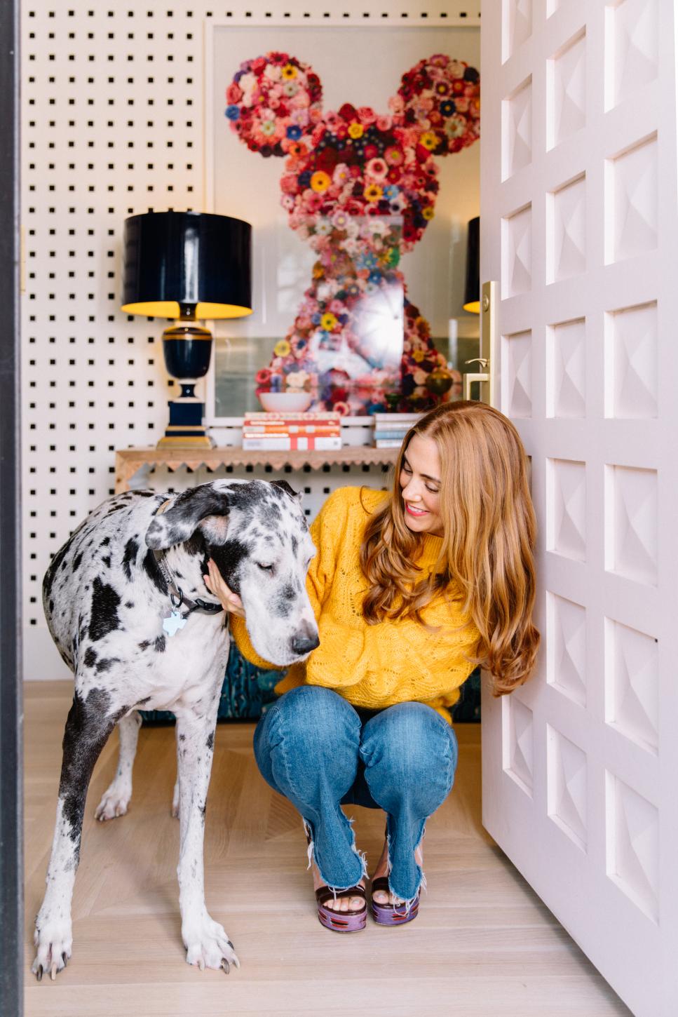 Designer Welcomes Guests to Her Home in Austin, Texas contemporary home with graphic black-and-white foyer