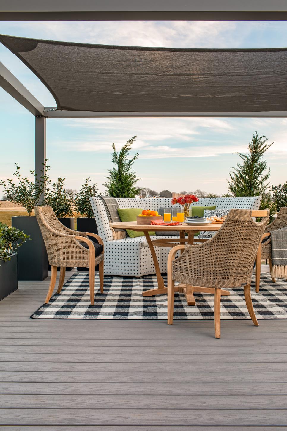 Shaded Calm Deck With Shade Sail