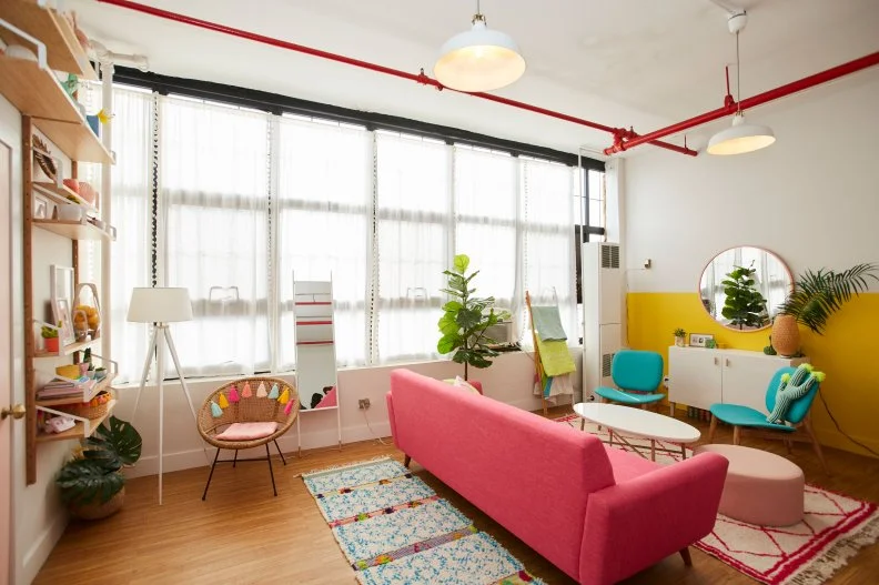 A Bright Brooklyn Apartment Is Filled With Colorful Accessories