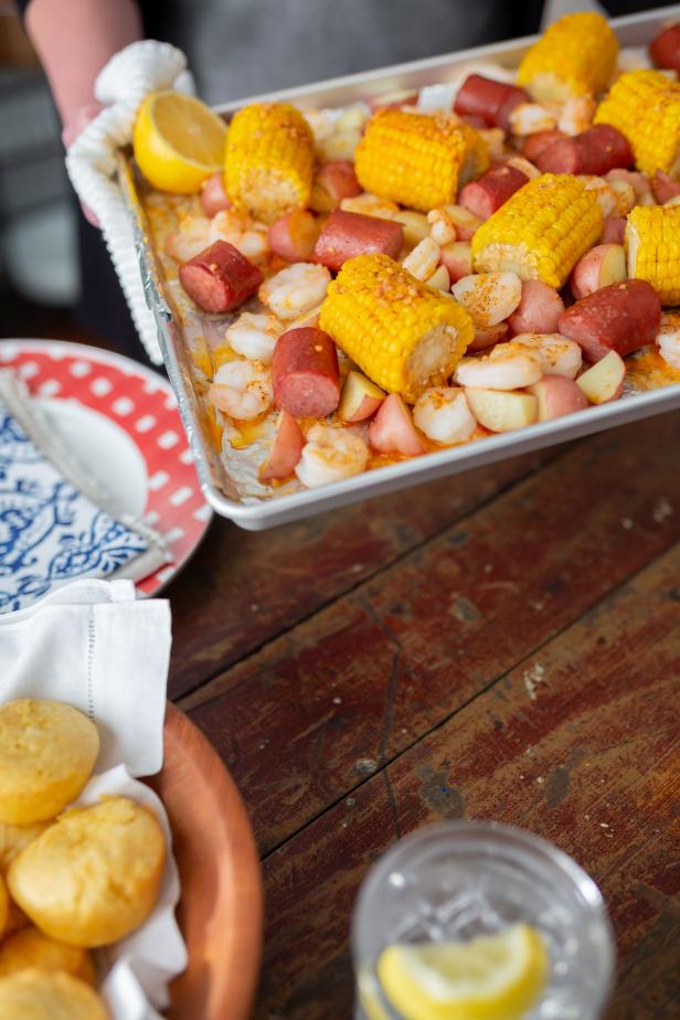 Love a good shrimp boil, but hate the clean-up? Try this no-mess version you can bake in the oven. 