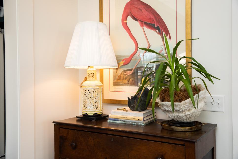 Entry Table With Framed Art Entry Table With Table Lamp, Houseplant and Framed Art of Flamingo