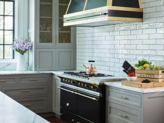 Black Range and Range Hood