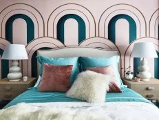 Bedroom's Art Deco Wallpaper a Hollywood Sensation