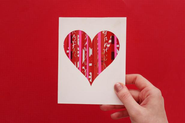 Once dry, write your message inside and you have a cute card made from wrapping paper scraps.