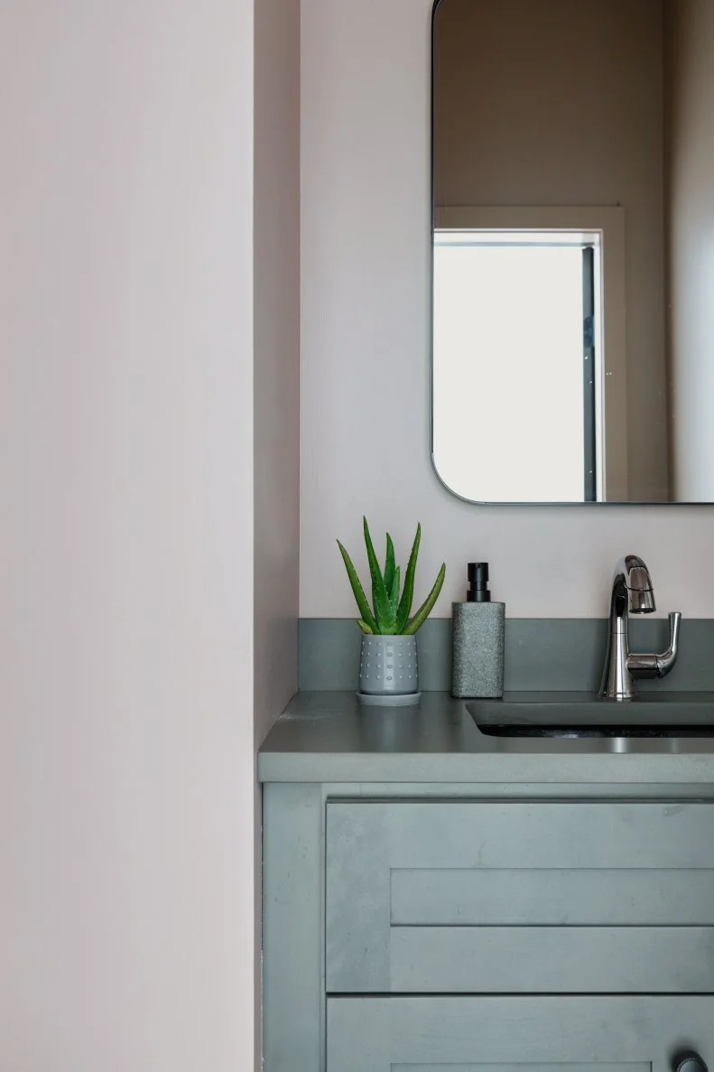 Guest-Friendly Powder Room