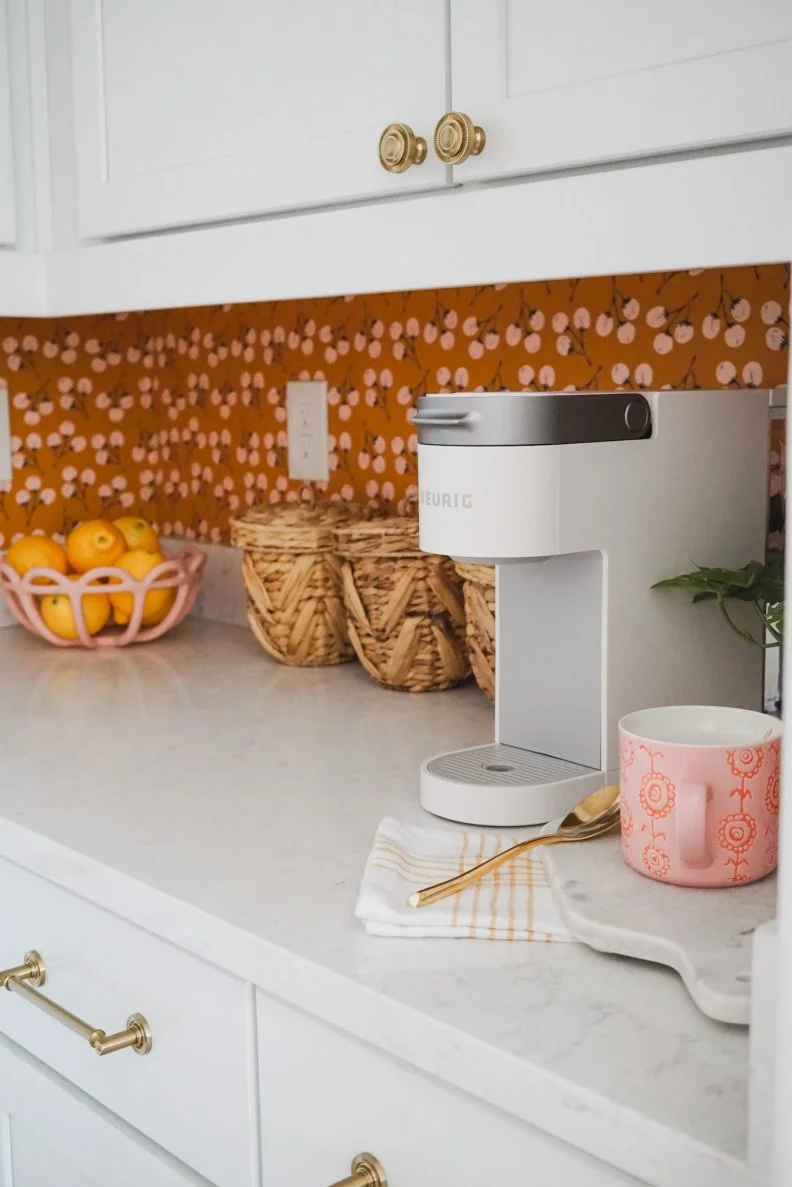 Pantry Coffee Bar With Single-Serve Coffee Maker