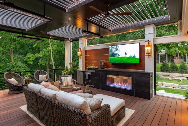Deck With TV