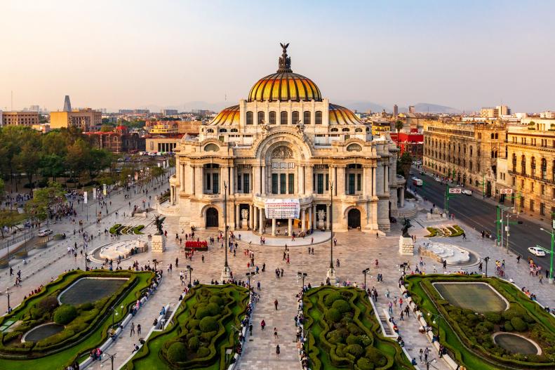 The gorgeous Mexico City Palace of Fine Arts (Palacio de Bellas Artes) is the city's premier cultural center and houses a collection of art and plays host to events. Its  stunning gold domed exterior incorporates art deco and art nouveau styles.