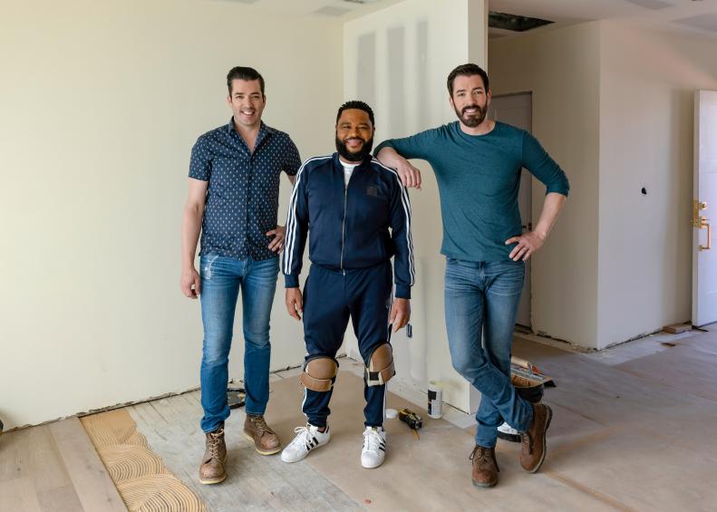 Anthony Anderson, along with Drew and Jonathan Scott, renovate the home of Anthony's brother Derrick, as seen on Celebrity IOU.