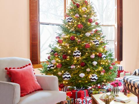 How to Decorate Your Christmas Tree Like a Professional