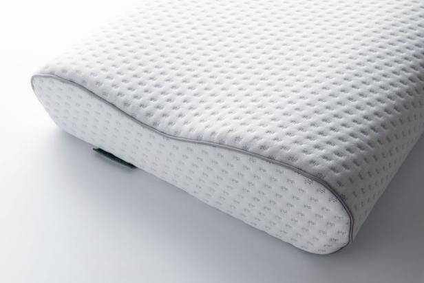 clean memory foam pillows with a vacuum