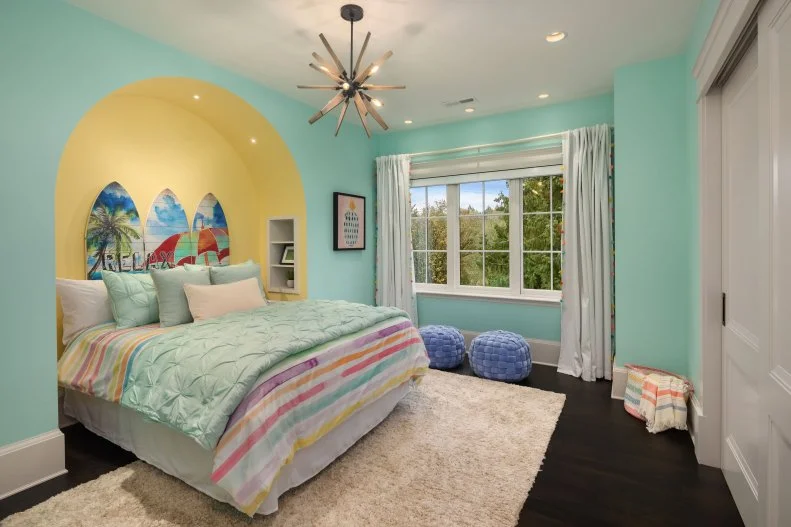 Kid's Room With Surfboard Headboard