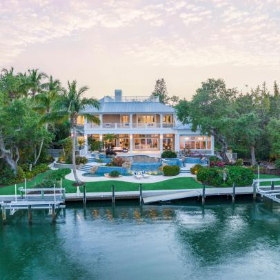 Peach Tropical Mansion and Boat Lifts