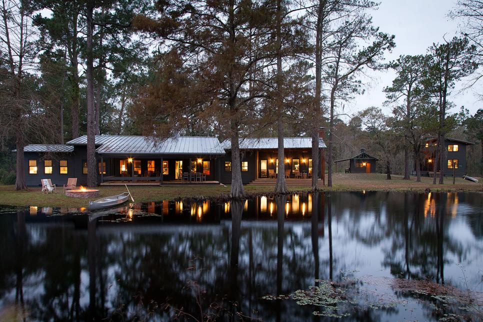 Need a Vacation? Retreat Into Cabincore