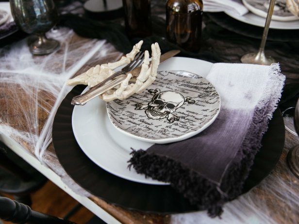 How To Create A Modern Halloween Tablescape Hgtv