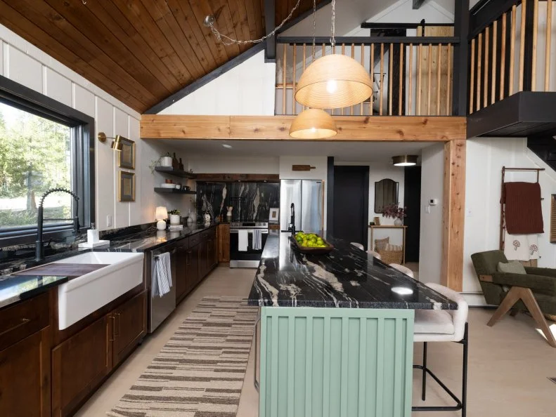 Team Kim Myles’ renovated and finished kitchen, as seen on Battle on the Mountain, Season 1. (After, Matches Before #2)