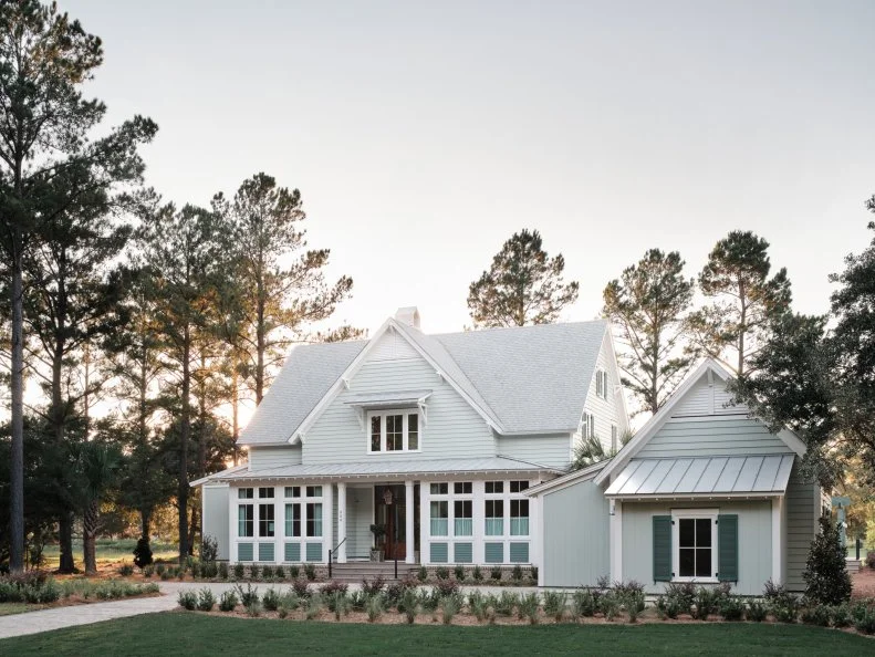 Clean and Classic Front Entry