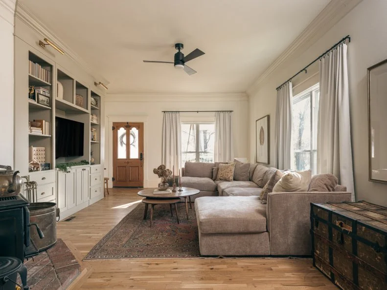 Hosts Dave and Jenny Marrs's living room, as seen on Fixer to Fabulous Holiday Social Project on HGTV.