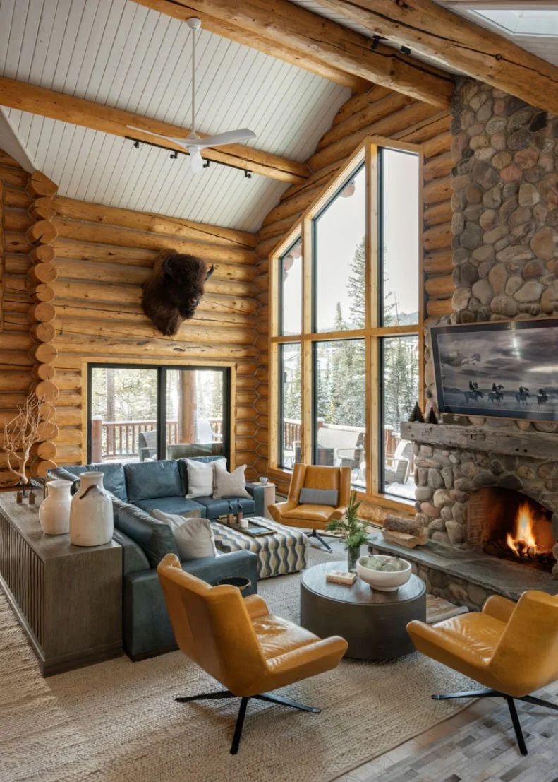 Log Cabin Living Room With Leather Sectional