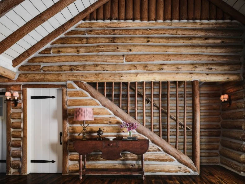 Log Cabin Foyer