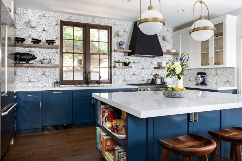 White Kitchen With Star Backsplash