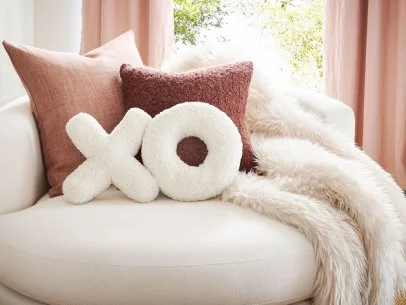 Our 50 Favorite Valentine's Day Home Decor Finds