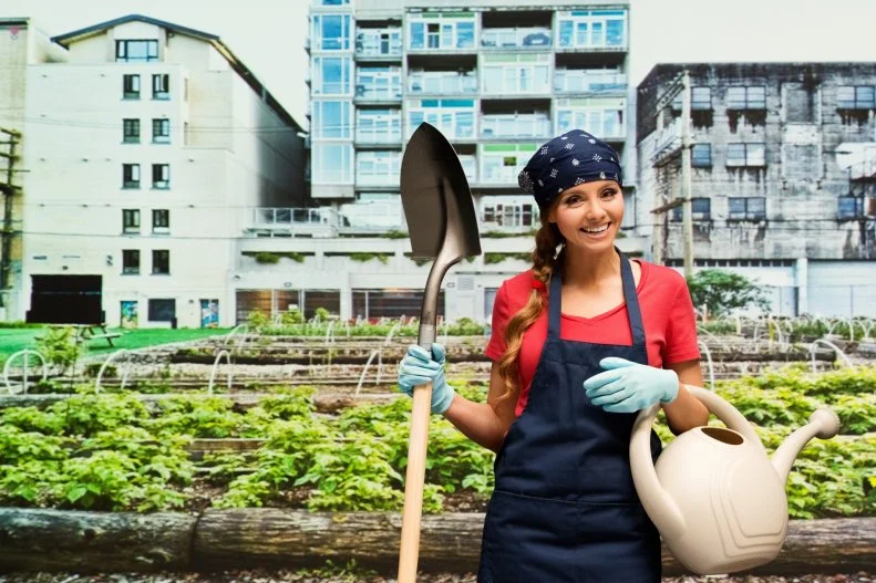 Female gardener with her toolshttp://www.twodozendesign.info/i/1.png