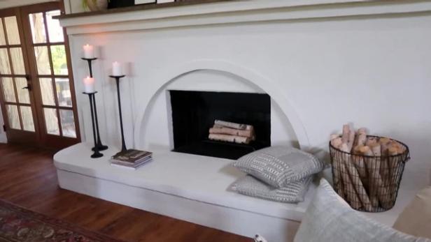 Simplified Stucco Fireplace Video | HGTV