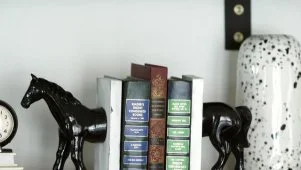 DIY Horse Bookends