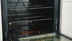 How to Clean an Oven