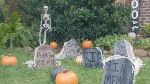 Dollar Store Halloween Decor