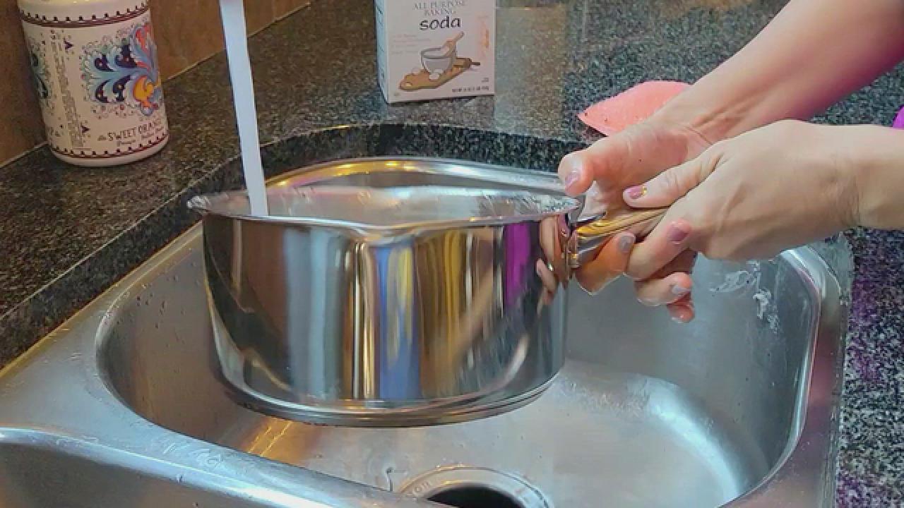 How to Clean Cookware