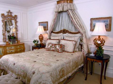 Versailles Guest Bedroom