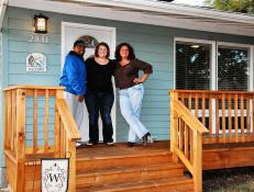 Homeowners on Porch: Remodeled Ranch Home in Salem, Ore.