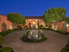 Private Driveway: Legendary Beverly House in Beverly Hills, Calif.