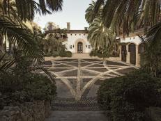 Exterior and Motorcourt: La Villa Contenta in Malibu