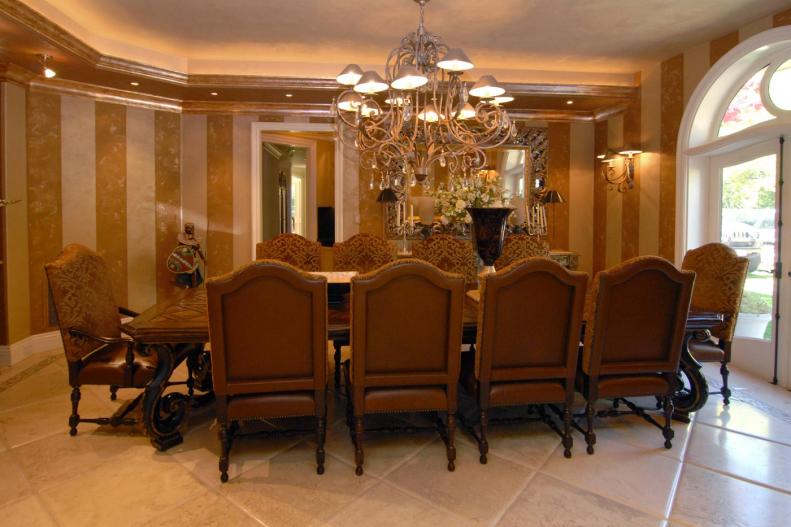 Jerry Rice's Traditional Dining Room