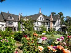 Stonebrook Court Manor With Flower Garden