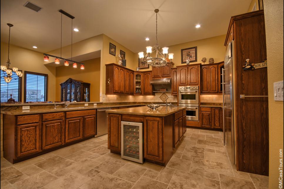 Luxe Contemporary Living in El Paso, Texas HGTV