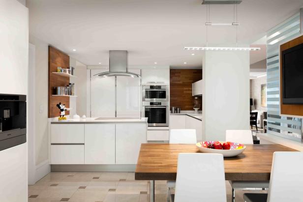 Modern Kitchen Designed by Valeria Lopes 
