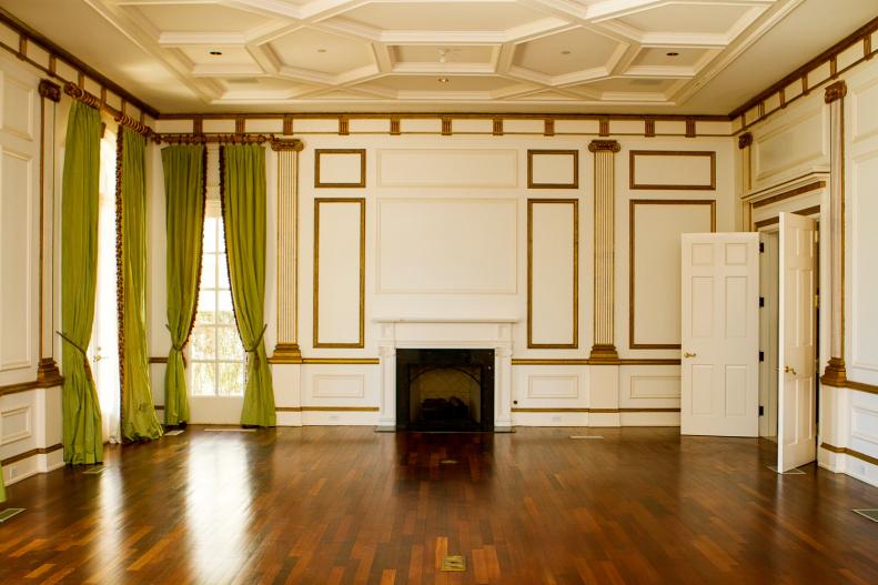 Traditional Living Room at Evander Holyfield's Former Mansion