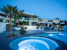 Modern Pool & Spa at Eddie Murphy's Former California Estate