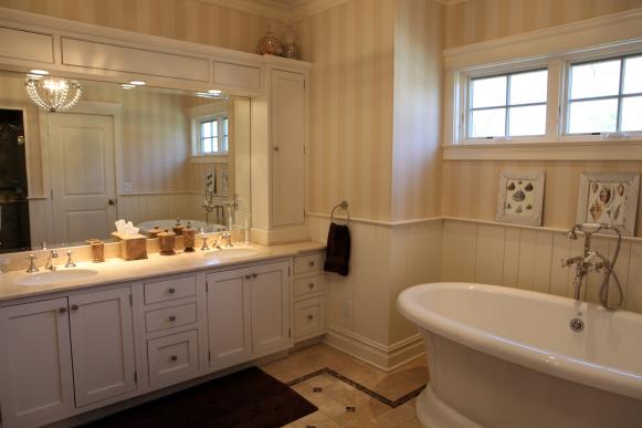 Master Bathroom: Steve and Rachelle Wilkos’ Connecticut Home
