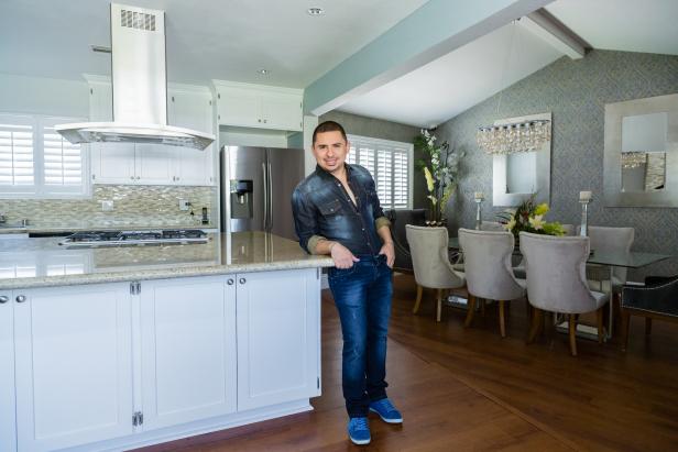 Kitchen in Larry Hernandez’s California Home