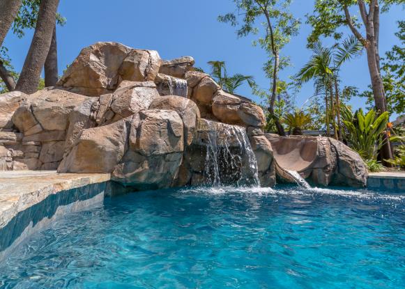 Swimming Pool: Larry Hernandez’s California Home