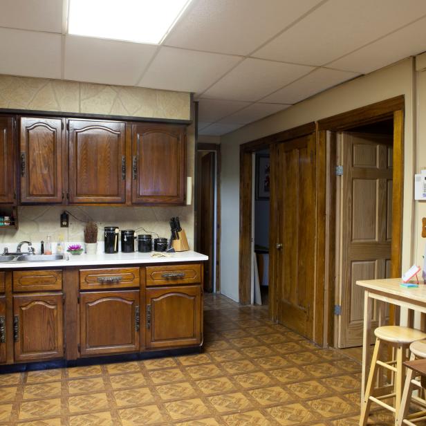 Sophie Conran White Round Pot Planter by Portmeirion