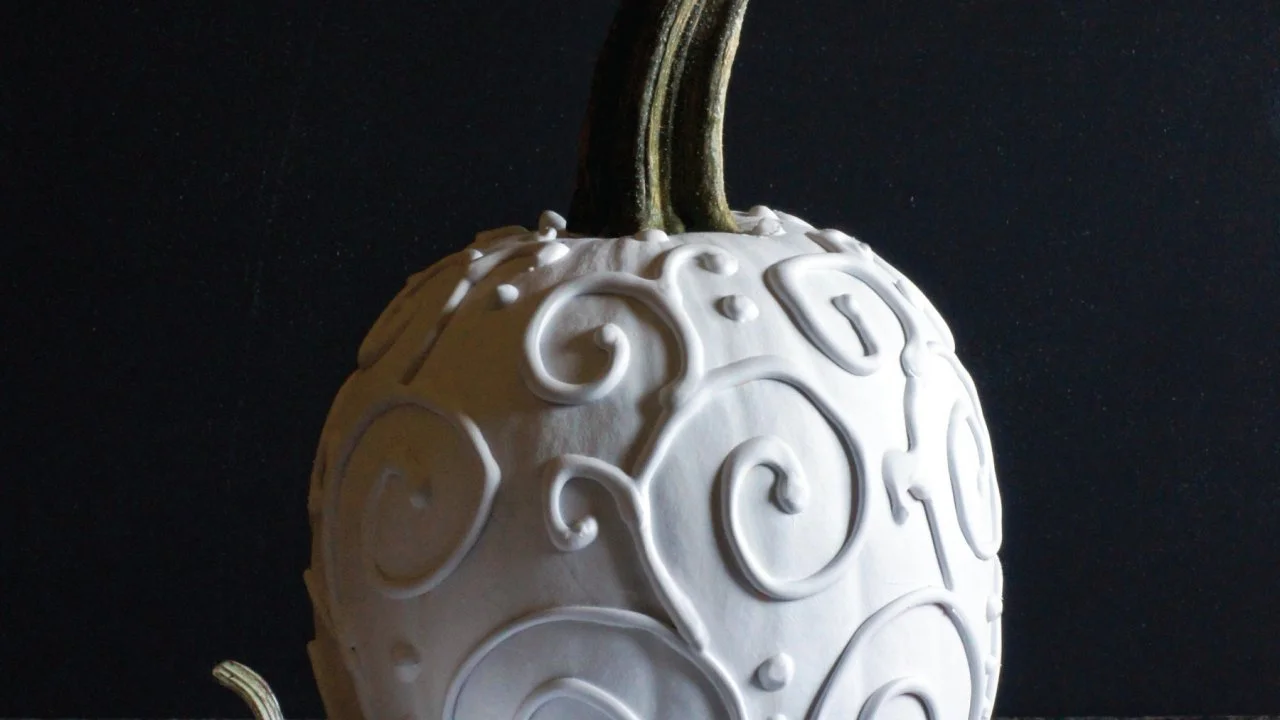 Pumpkin Decorating Idea: DIY Swirly Pumpkin | HGTV