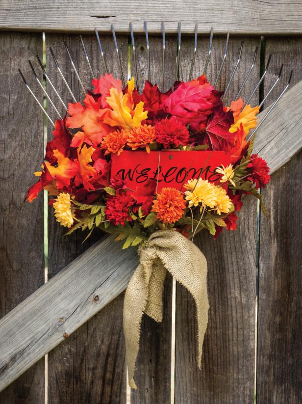 Spruce up your garden gate with this cheery welcome arrangement.