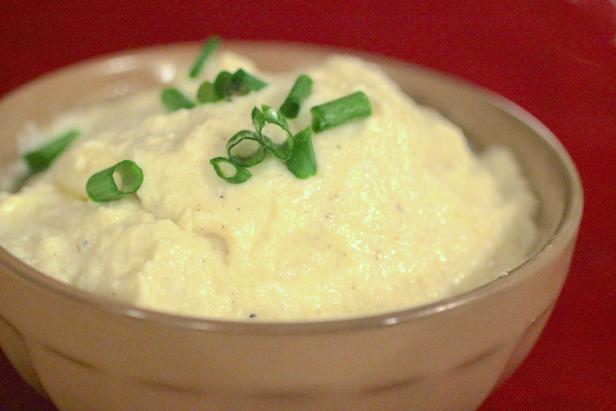 Mashed cauliflower is a carb-conscious stand-in for mashed potatoes on the Thanksgiving table.